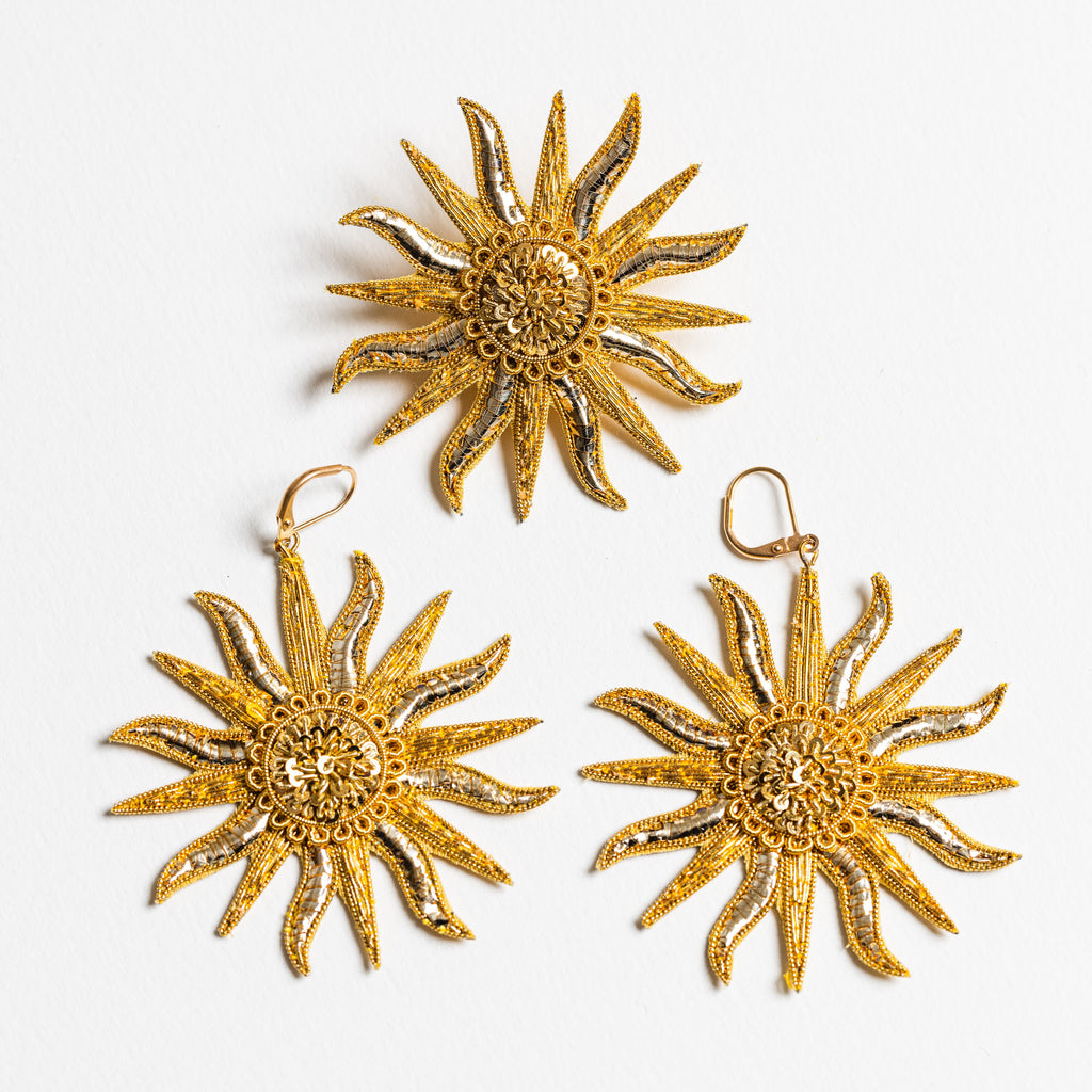 The Blazing Sun Brooch (14629468569978) (14629469323642)